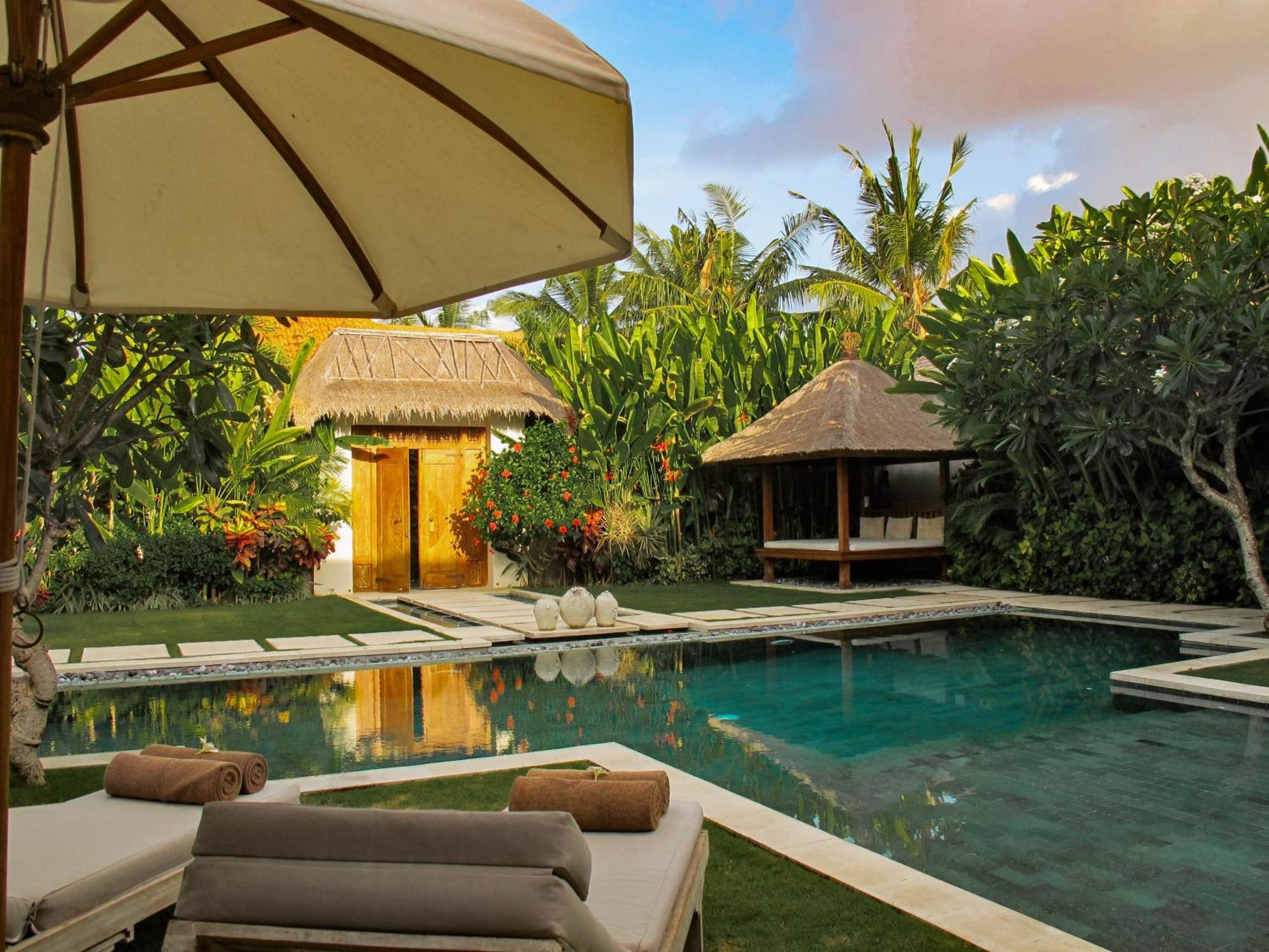 Nyaman Villas Seminyak Ngoại thất bức ảnh