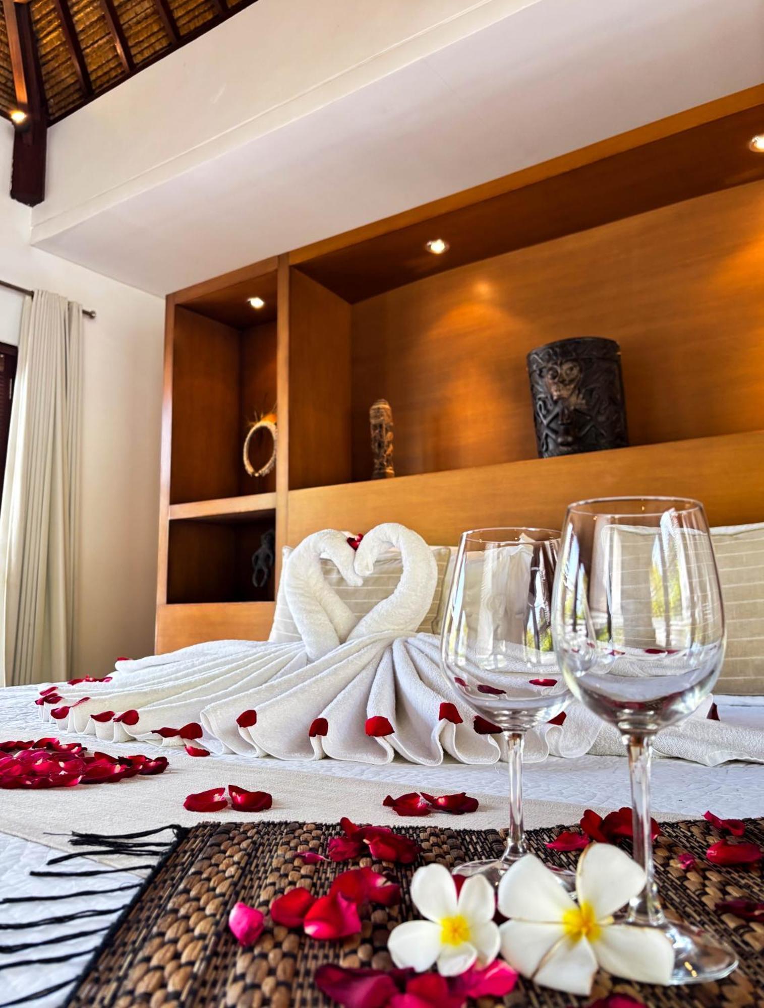 Nyaman Villas Seminyak Ngoại thất bức ảnh