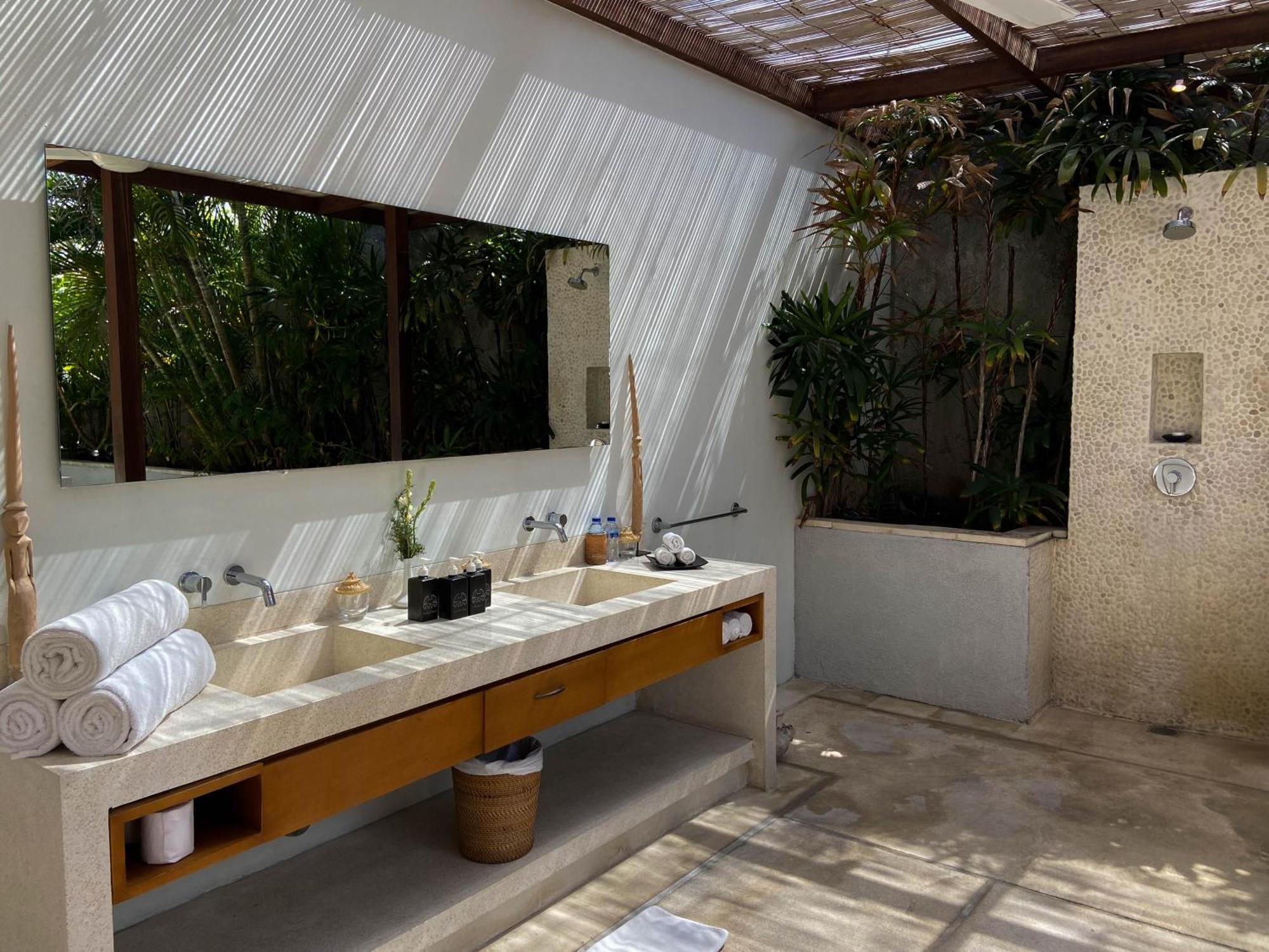 Nyaman Villas Seminyak Ngoại thất bức ảnh
