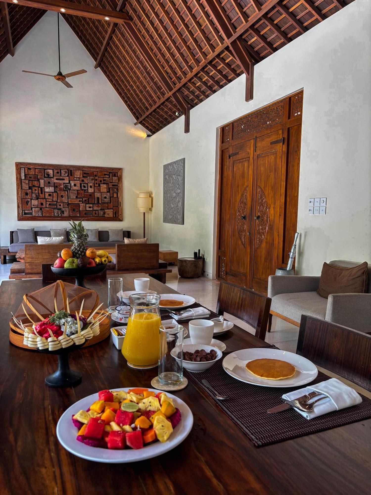 Nyaman Villas Seminyak Ngoại thất bức ảnh