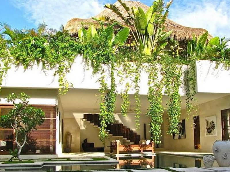 Nyaman Villas Seminyak Ngoại thất bức ảnh
